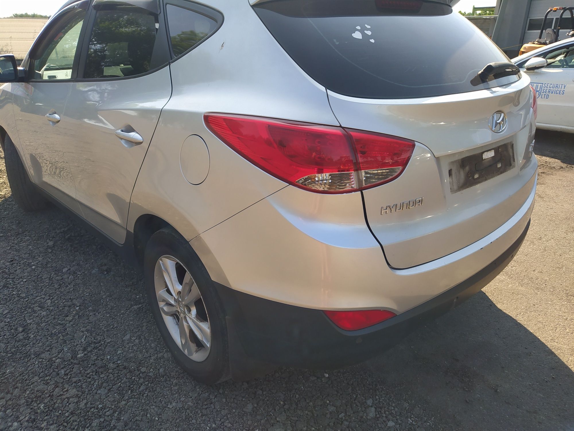Hyundai ix 35 RAH  zderzak tylny klapa  kompletny do założenia