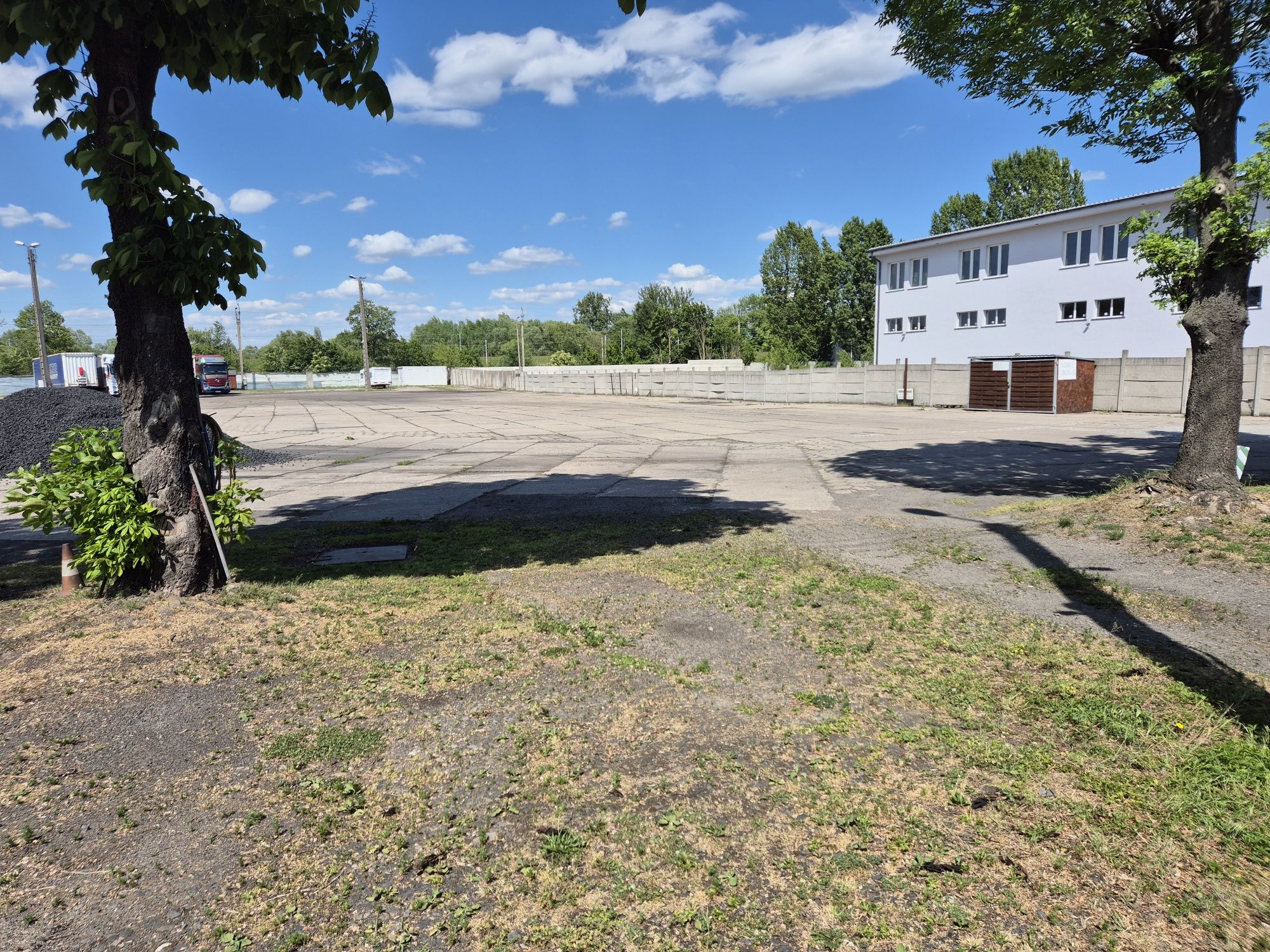 parking garaż powierzchnie magazynowe plac  - centrum Przemysłowa 7