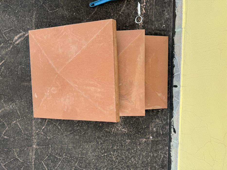 Daszki betonowe na słupek