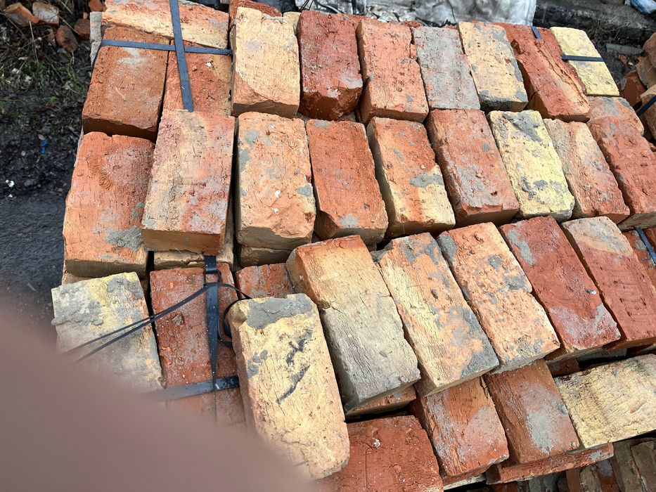 Кирпич красный, цегла и огнеупорный б/у.