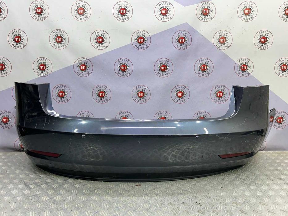 Бампер задній для Tesla model 3 2017+