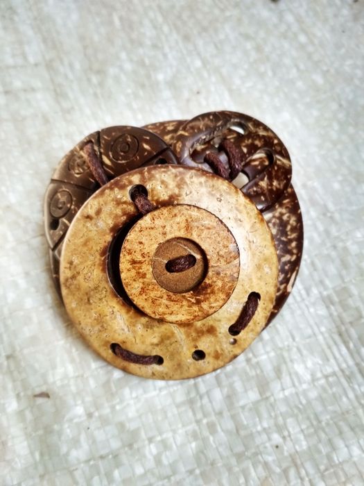 Брош хенд мейд.украшение