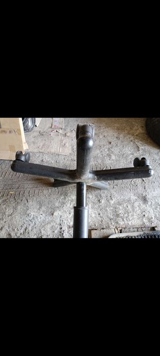 Стул офисный на колёсиках табуретка