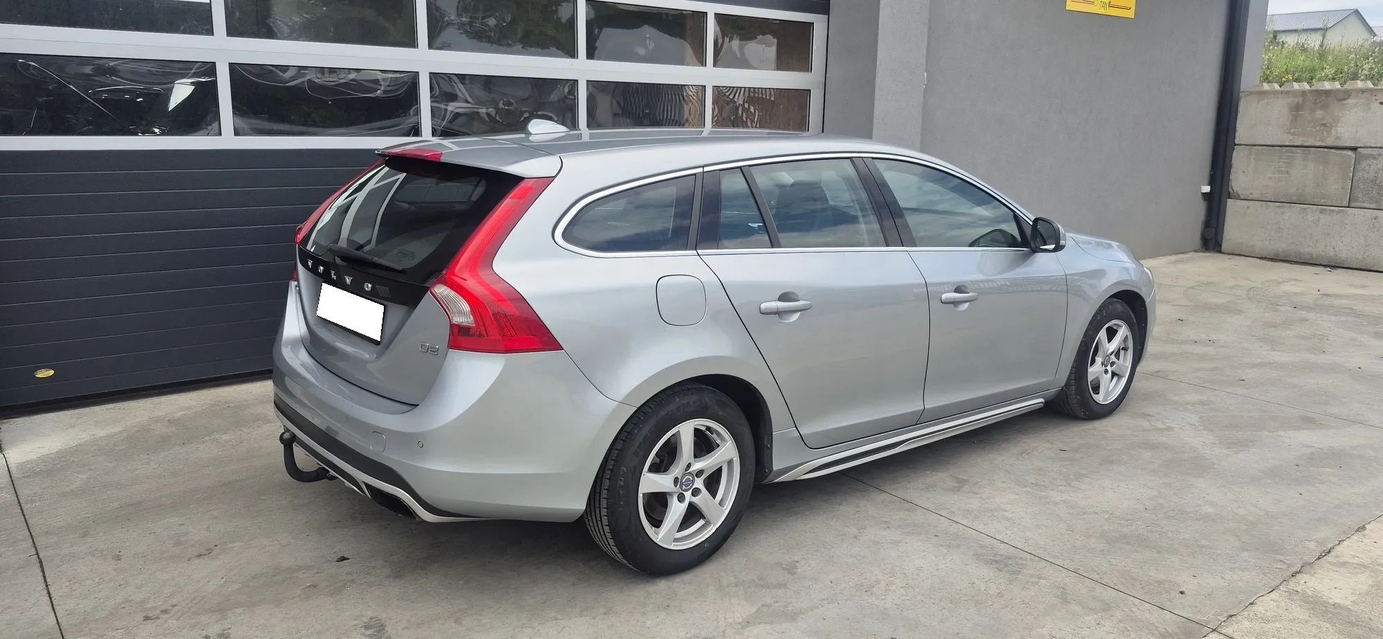 Volvo V60 / 120KM / rok produkcji 2016