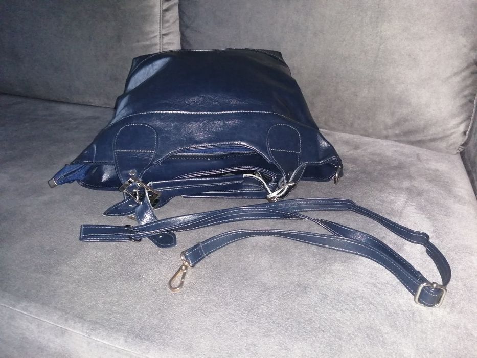 Granatowa skórzana torebka damska