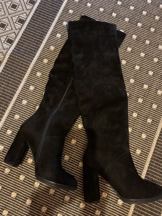 Стильні демісезонні ботфоти.