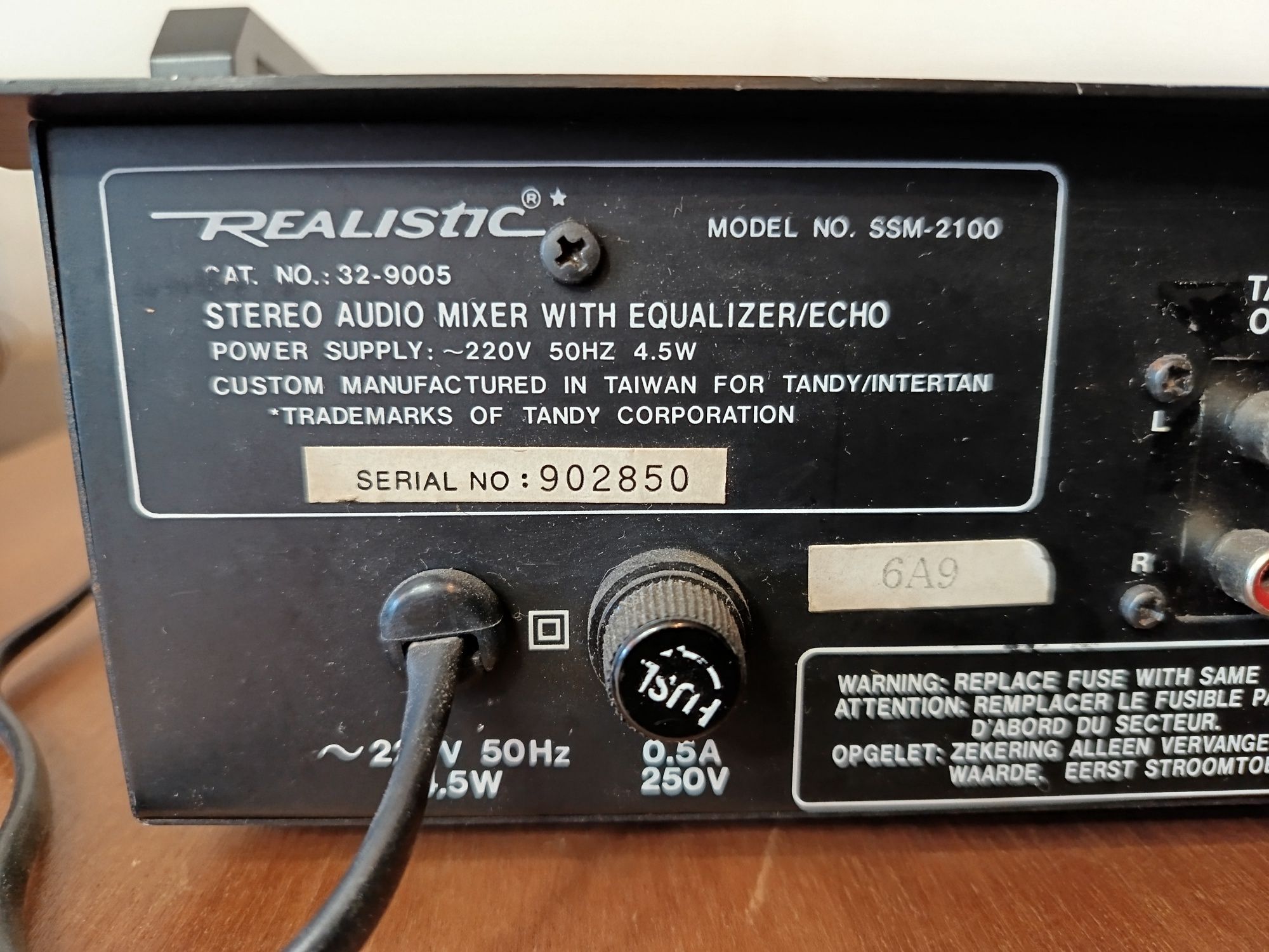 Mixer audio REALISTIC SSM - 2100