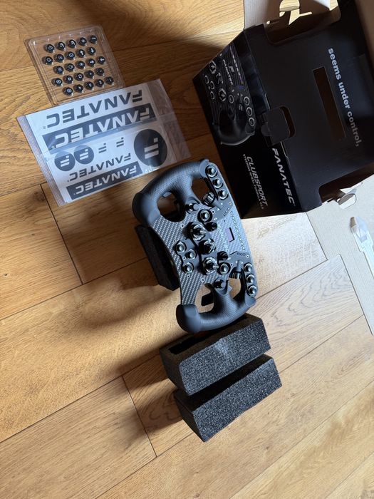 Kierownica Fanatec ClubSport Formula V2.5 z Qr2 NOWA!