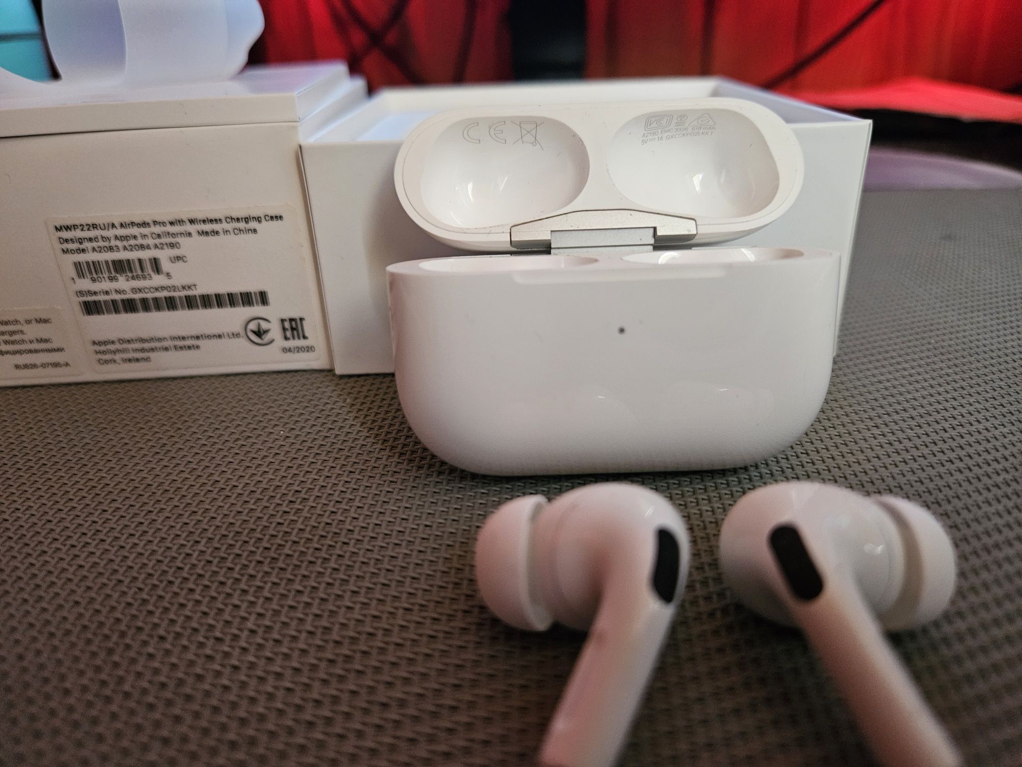 Навушники Apple AirPods Pro with MagSafe Case USB-C (1-ге покоління)