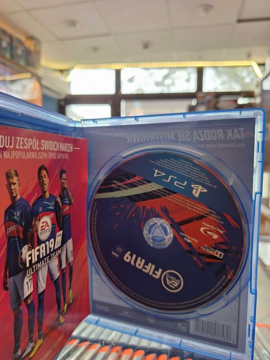 Fifa 19 PS4, CentrumGrania