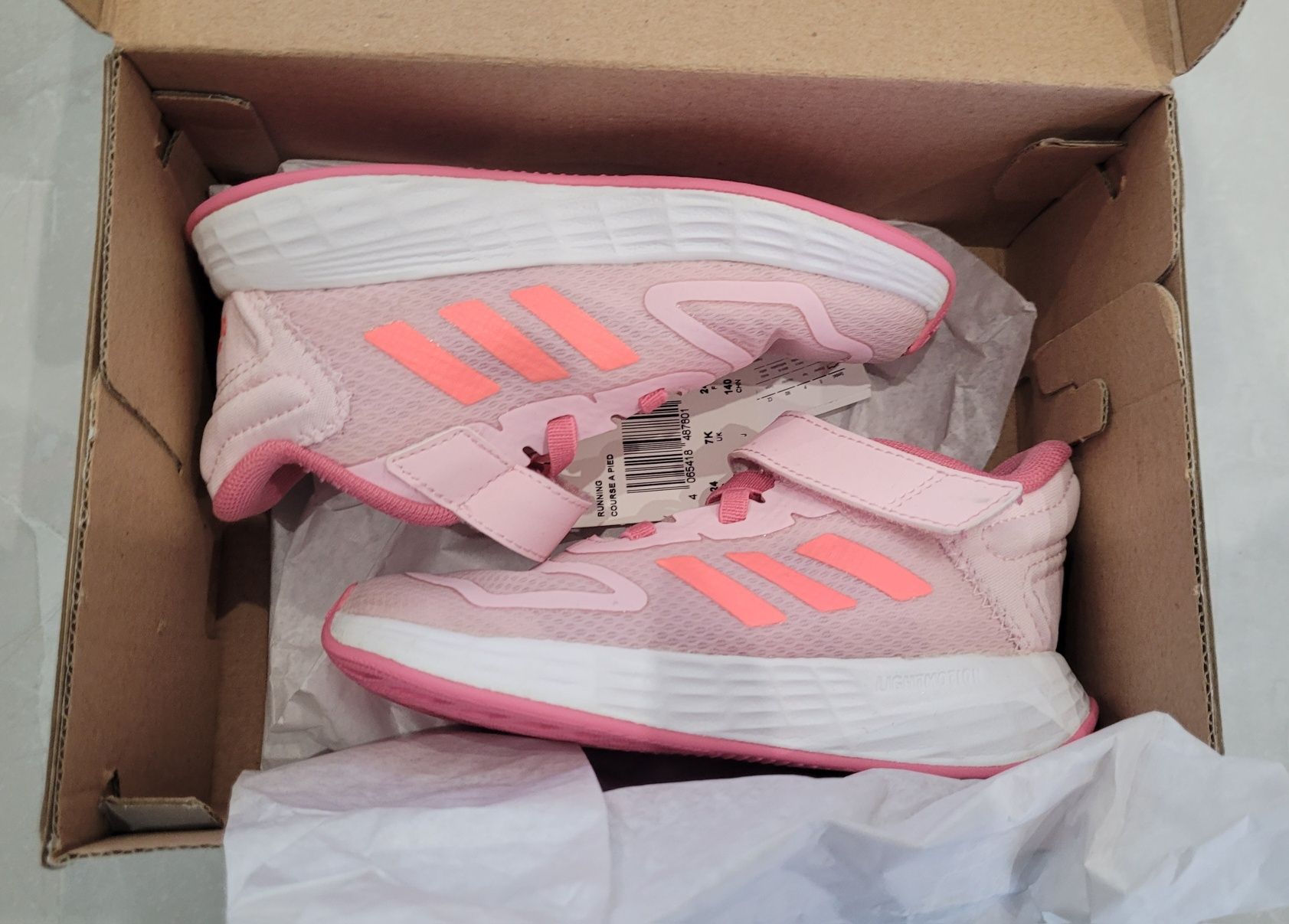 Buty dla dziewczynki Adidas r. 24
