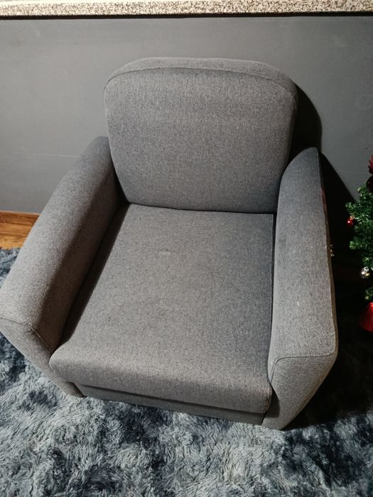 Poltrona  usada como Nova