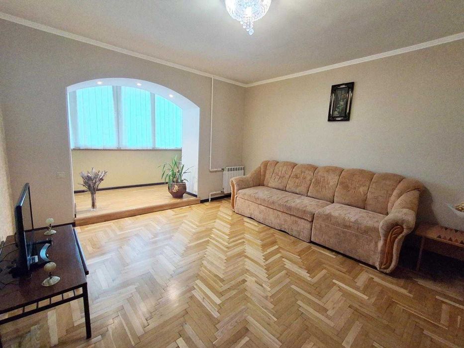 Виноградар, пр. Георгія Гонгадзе 7, простора 3к є газ! Ретровіль