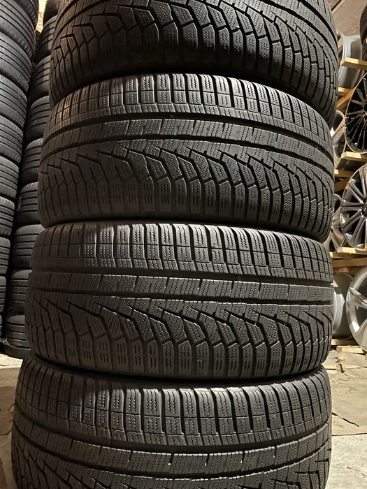 235/40 R19 Hankook Winter I*Cept evo 2 /Korea/ 2020 рік.
