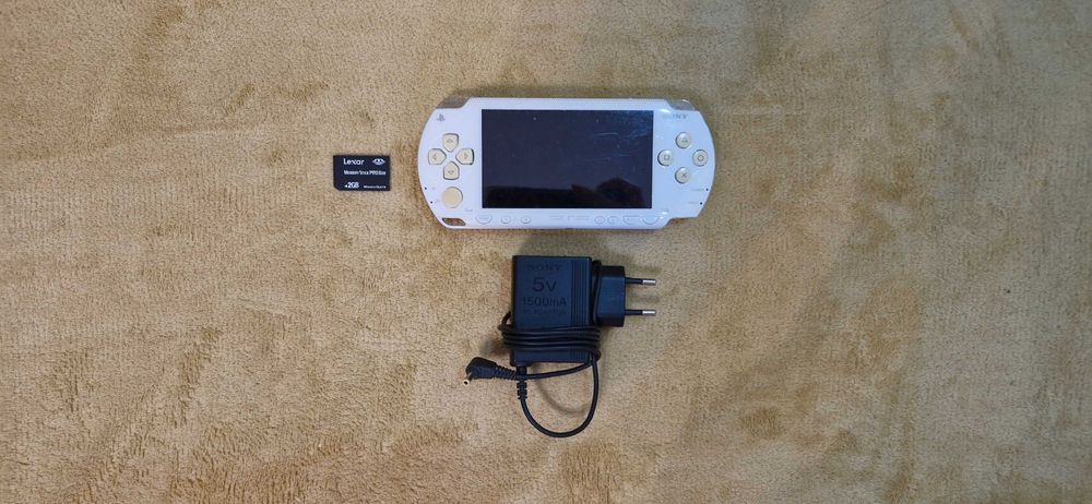 Sony PSP- 1000 Biała Fat