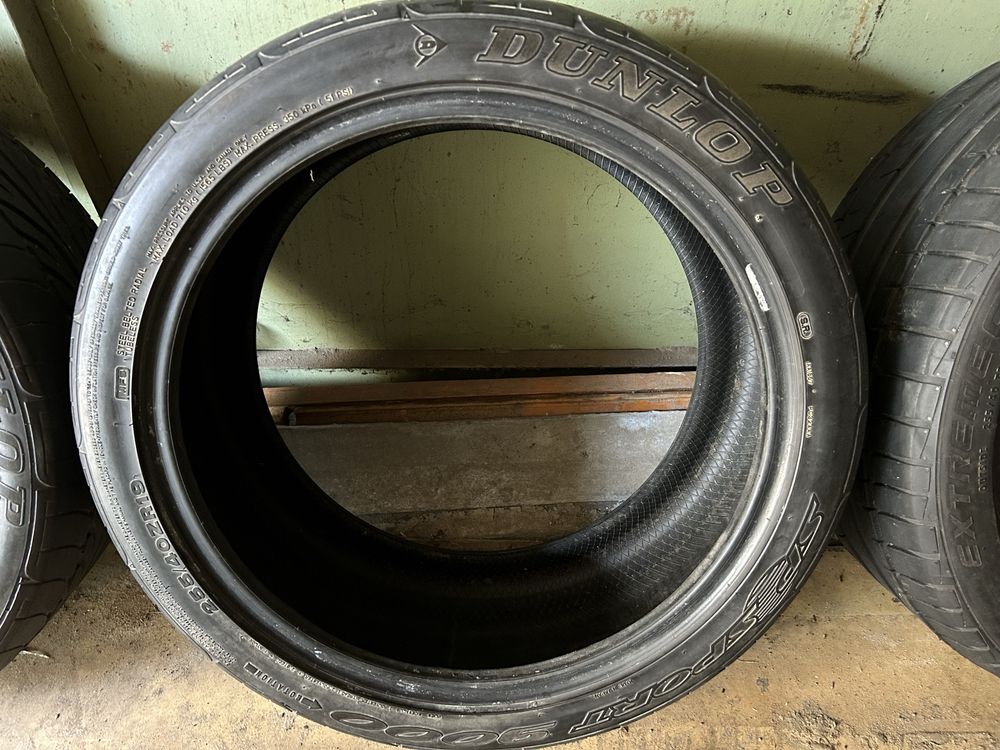 Шины 255/40/19 DUNLOP