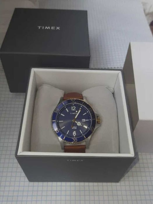 Вінтажний чоловічий годинник Timex Harborside TW2R64500