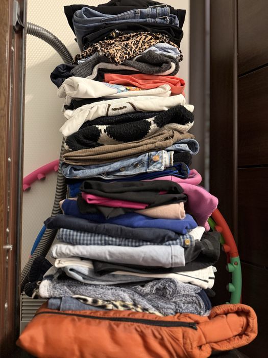 Лоти одягу розміра різні