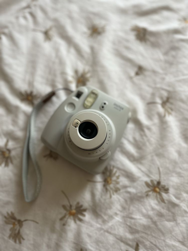 Instax mini 9 aparat natychmiastowy/analogowy kolor szary +gratis etui