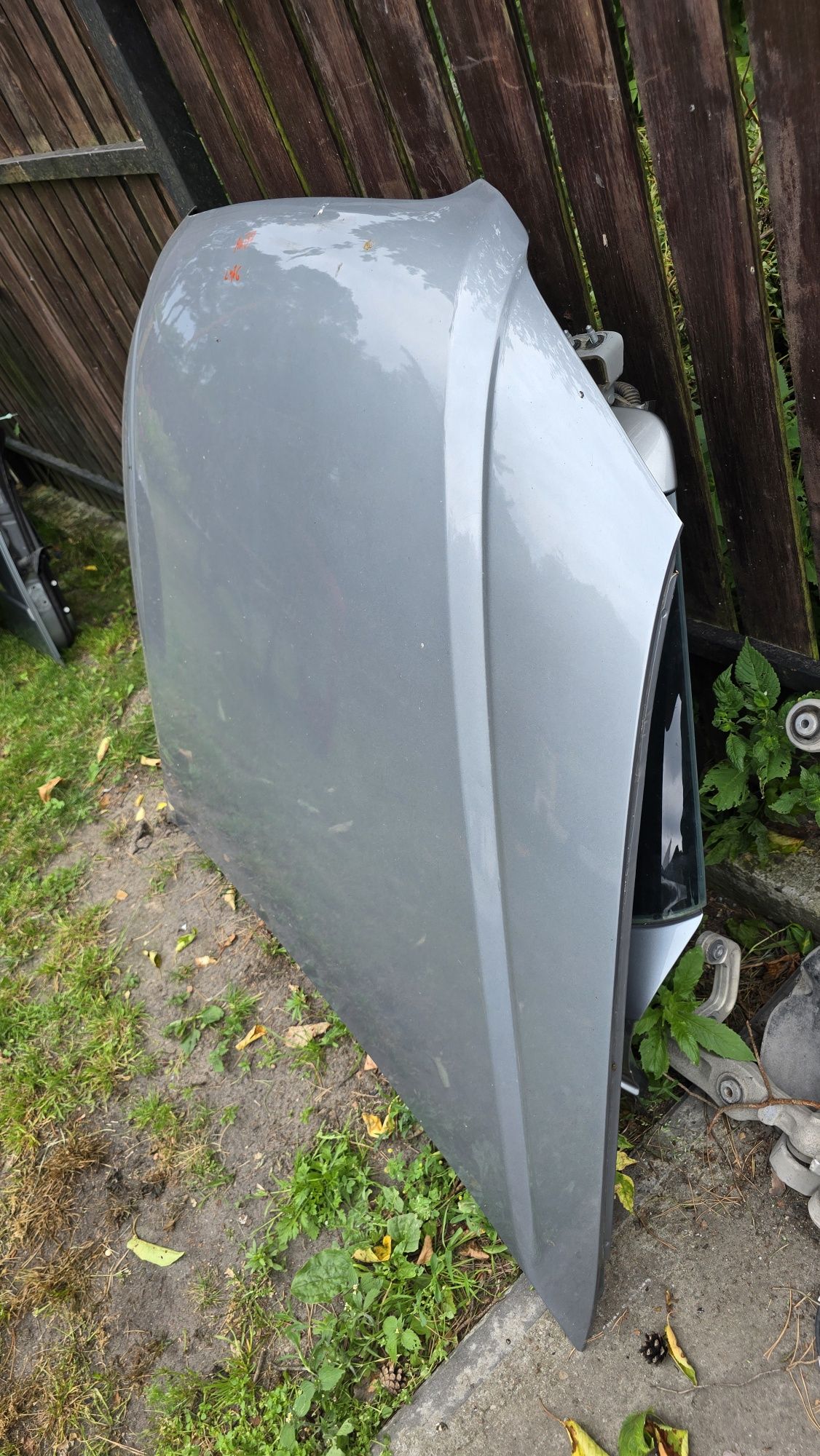 Maska pokrywa silnika Audi A4 B7 LY7G