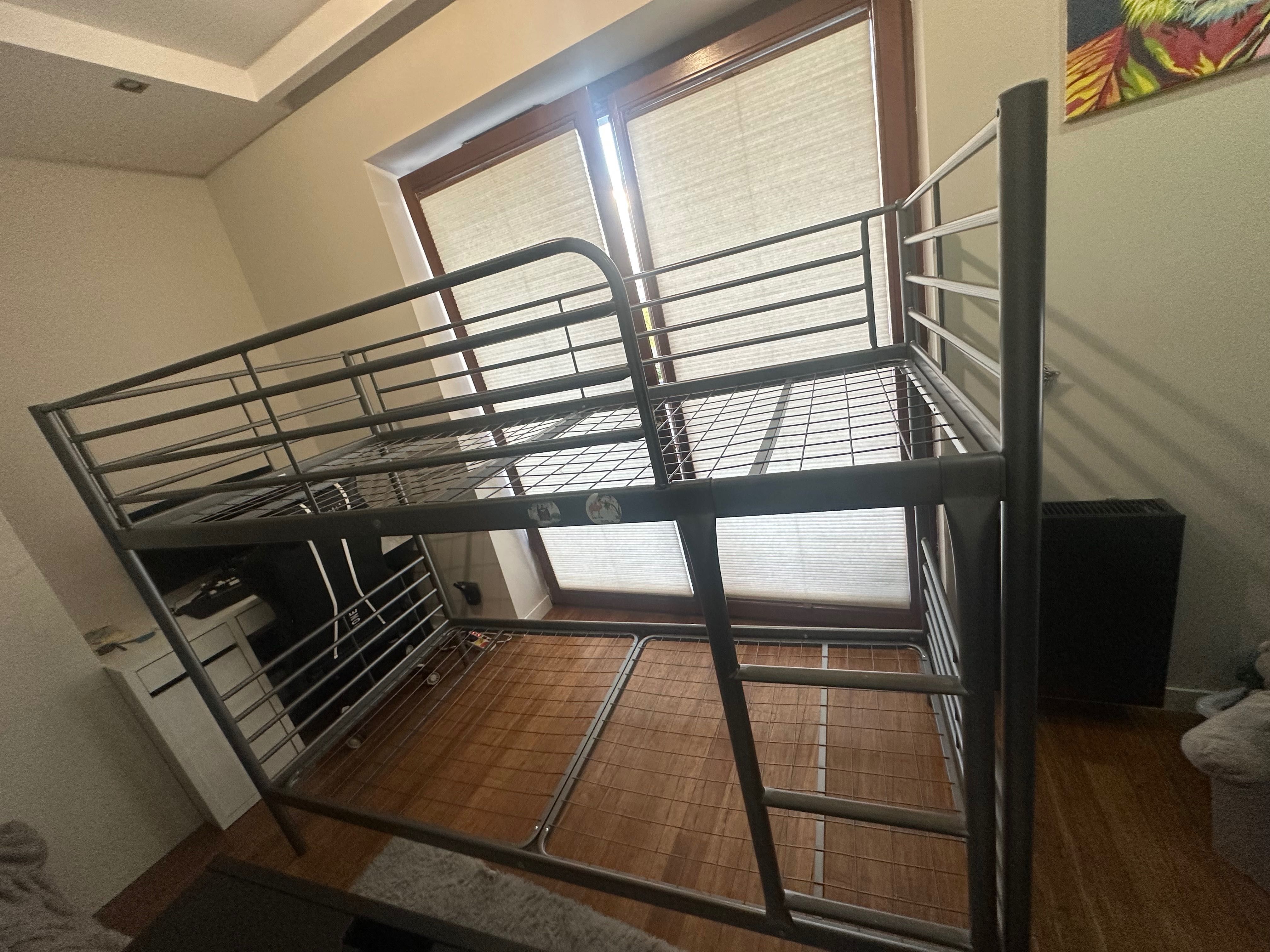 Łóżko piętrowe metalowe IKEA