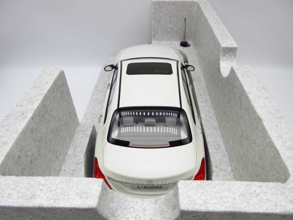 Mercedes C-class ELEGANCE (W205) маштаб 1:18