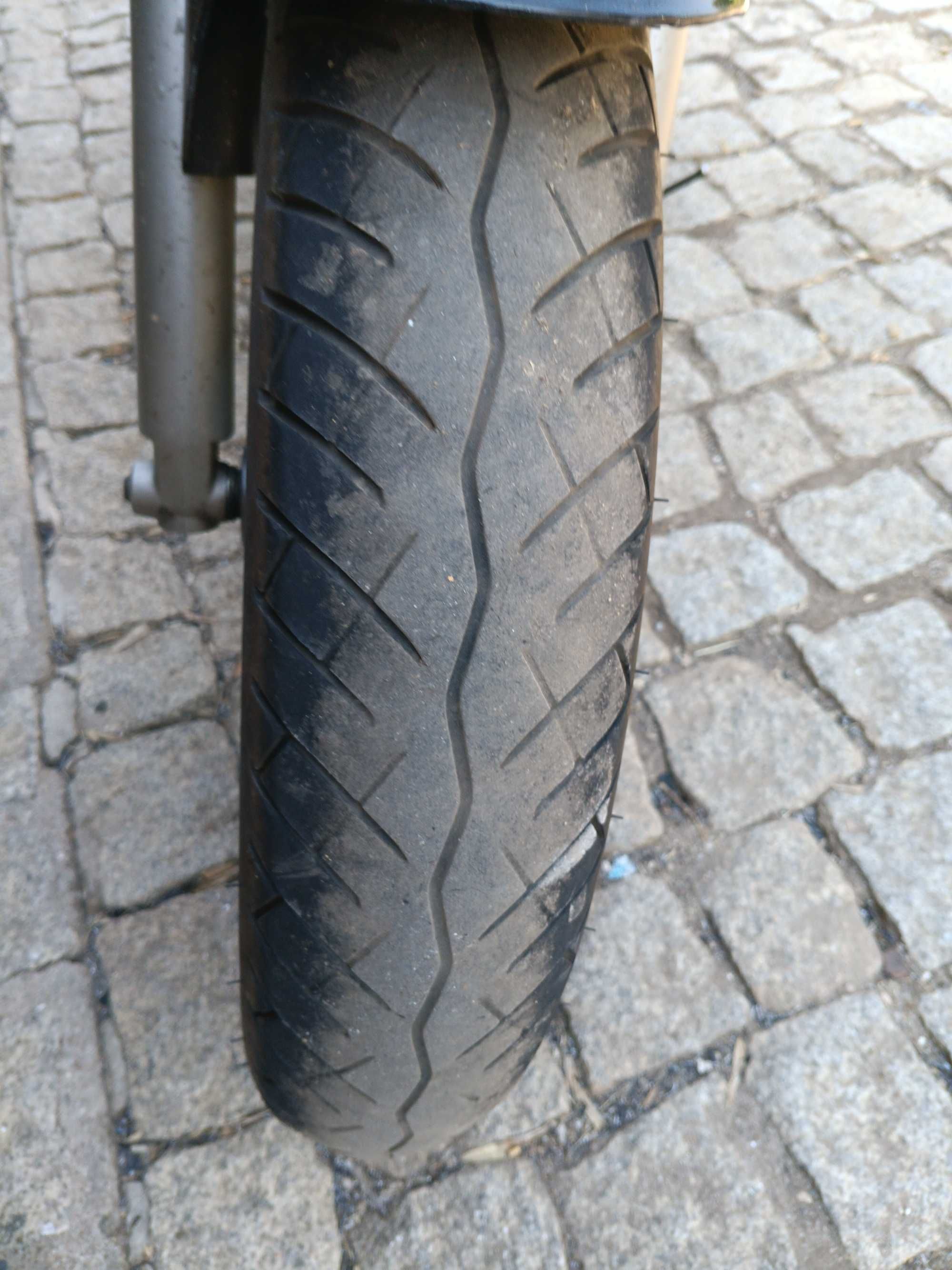 Moto Yamaha XJ600N