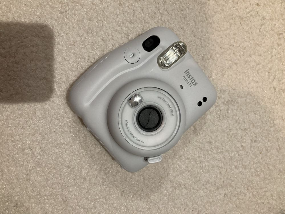 instax 11 mini biały aparat natychmiastowy gratis futerał