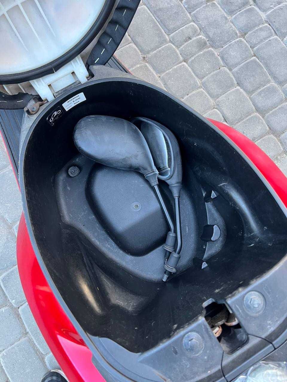 Скутер ІНЖЕКТОР Honda Dio AF 68 4-Т  тільки з КОНТЕЙНЕРА