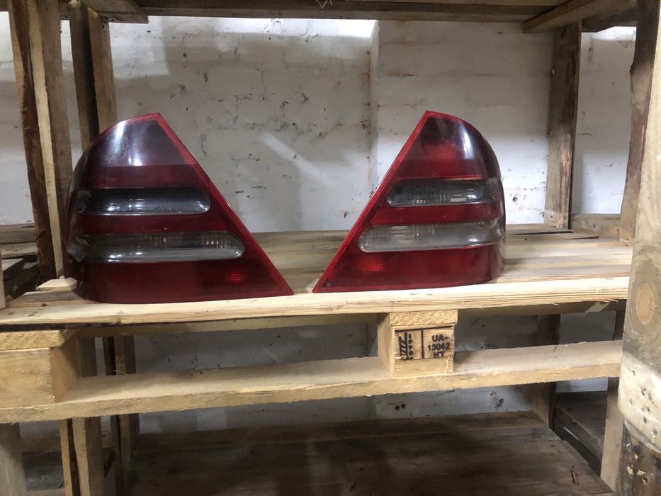 Стопи задній w203 w220. Авторозборка мерседес w210 w211 w220 w203