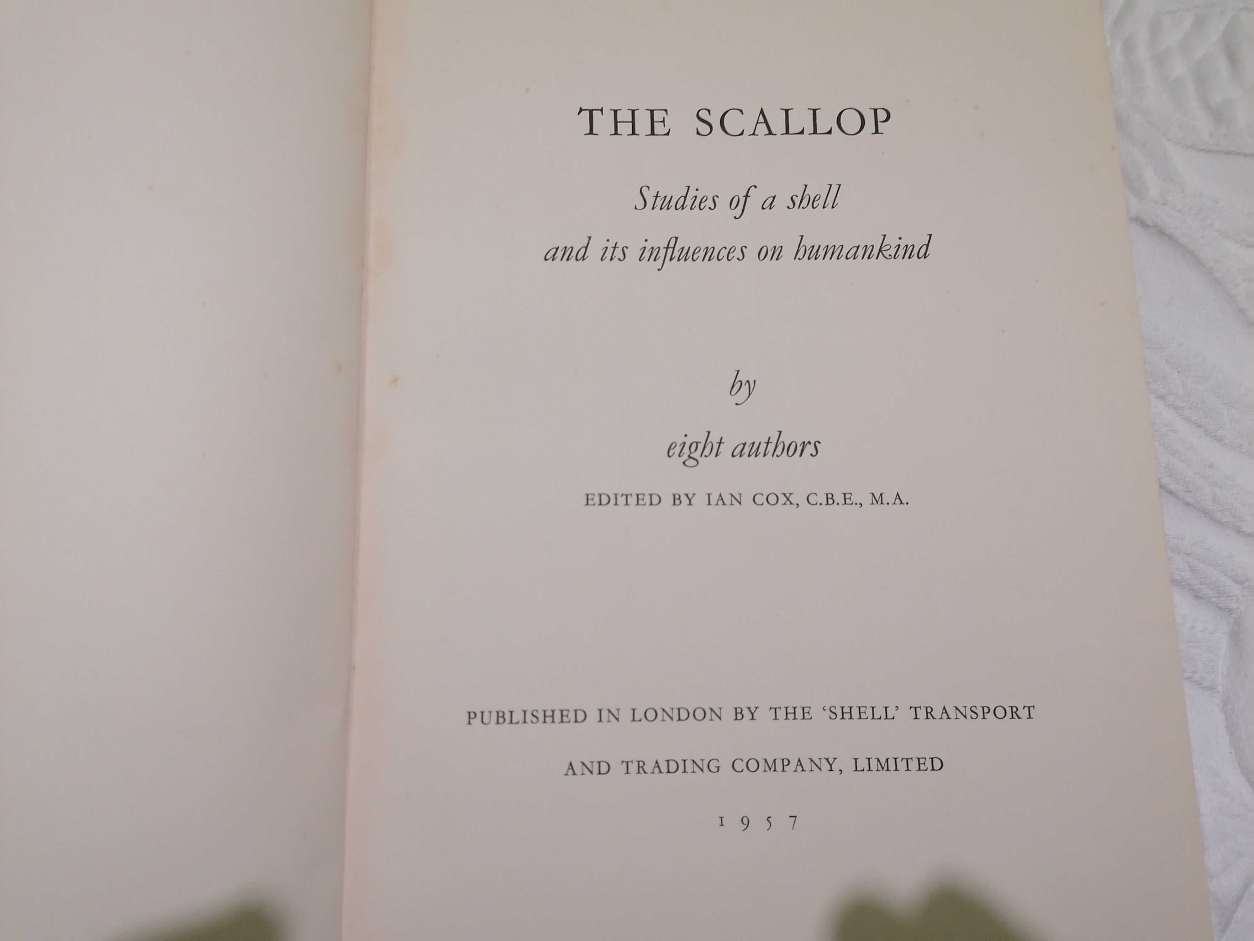 Artigo vintage petrolífera SHELL, livro The Scallop, Ian Cox 1957