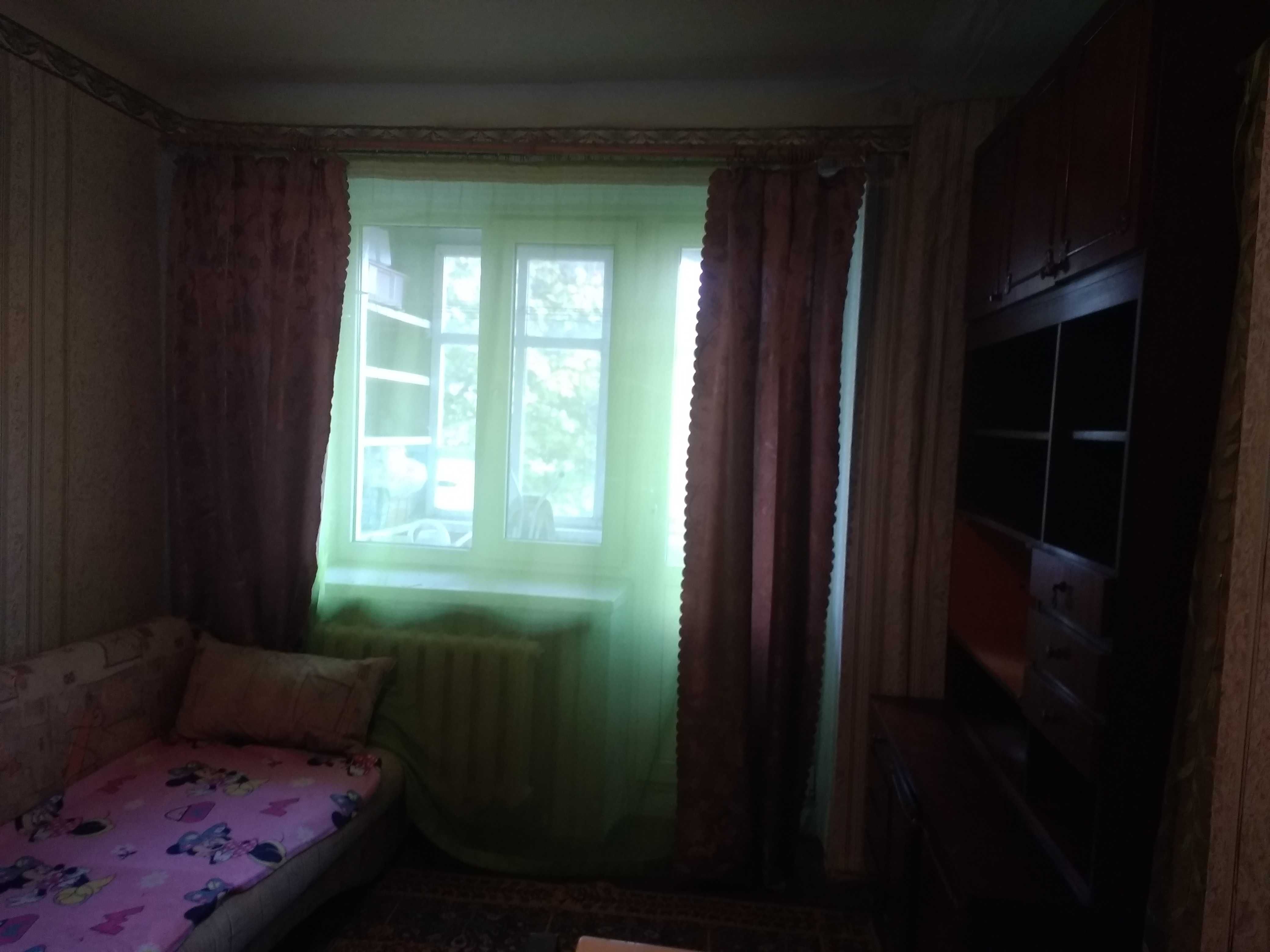 Сдам 2-комнатную гостинку на Одесской