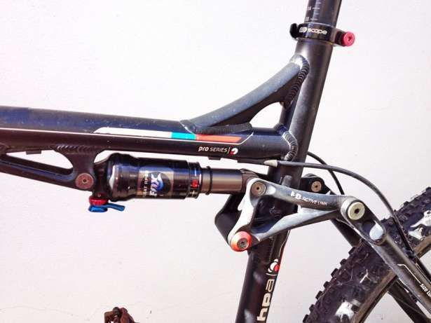 Bicicleta de btt Cube AMS Pro 100 (tamanho 21")