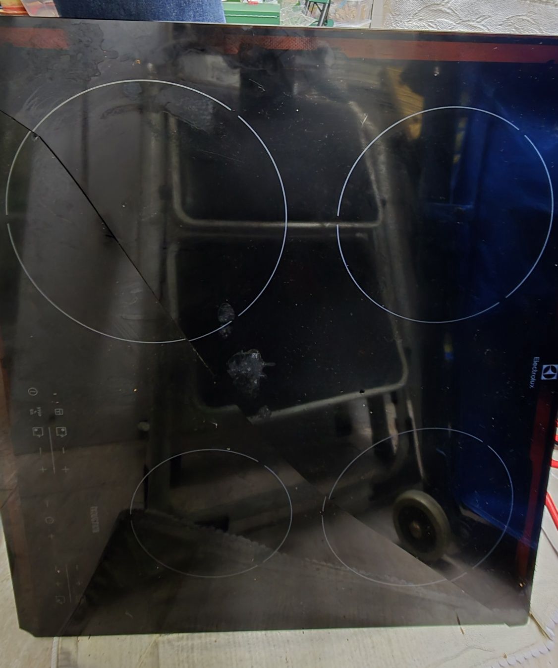 Placa Indução Electrolux 7Kw (vidro partido)i