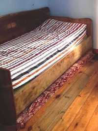 Przedwojenne stylowe łóżko rama drewniana