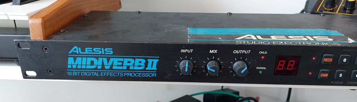 Alesis Midiverb 2 II