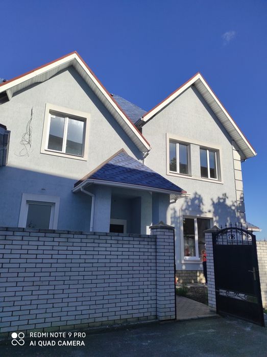 Продаж будинку на Осокорках!