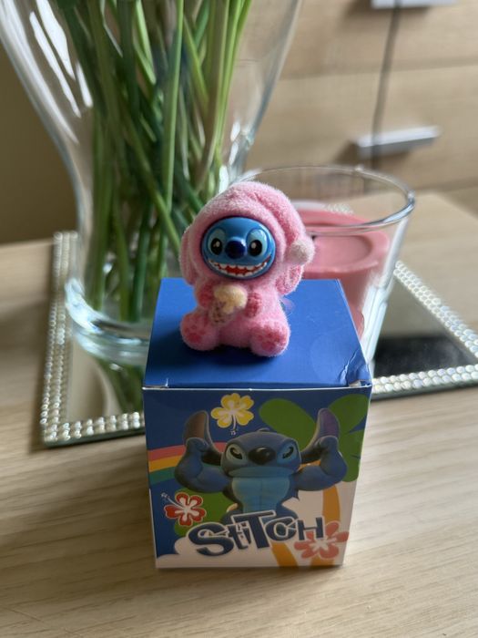 Figurka Stitch jak Labubu - różowa