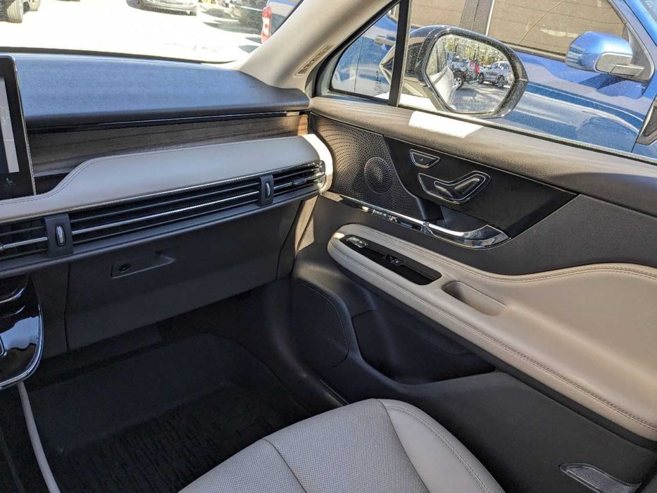 2023 Lincoln Corsair Reserve Рест 23 року !