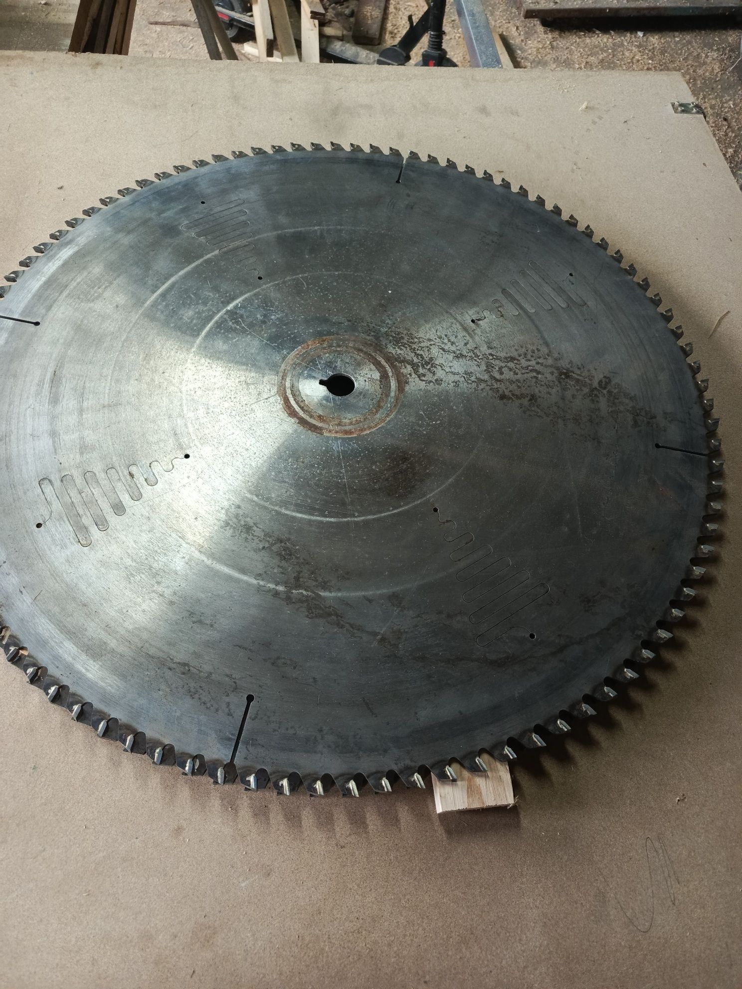 Tarcze 800mm wałek fi30