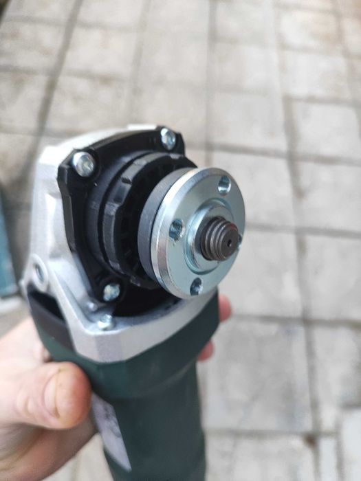 Кутова шліфмашина Metabo W 1100-125
