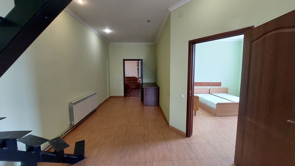 Оренда частини будинку. Вул.Покровська.