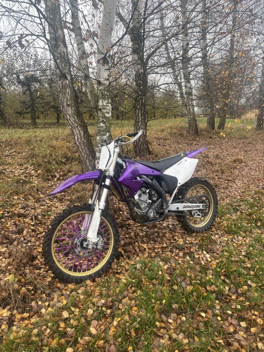 Suzuki RM-Z 250.