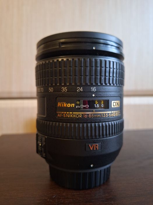 Объектив Nikon AF-S DX NIKKOR 16-85mm f/3.5-5.6G