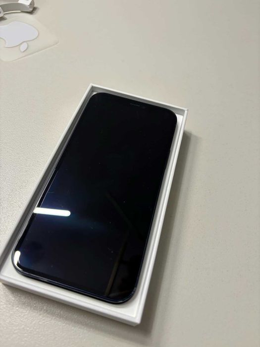 iPhone 12, 128GB, czarny