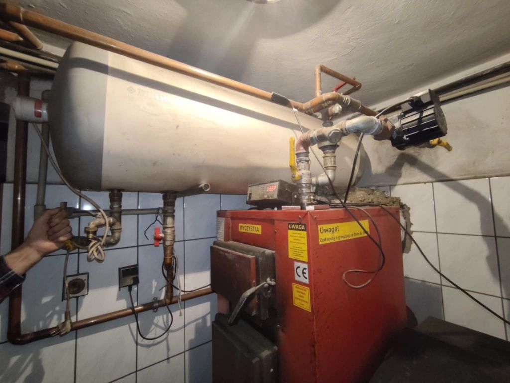 Piec z podajnikiem 24kv