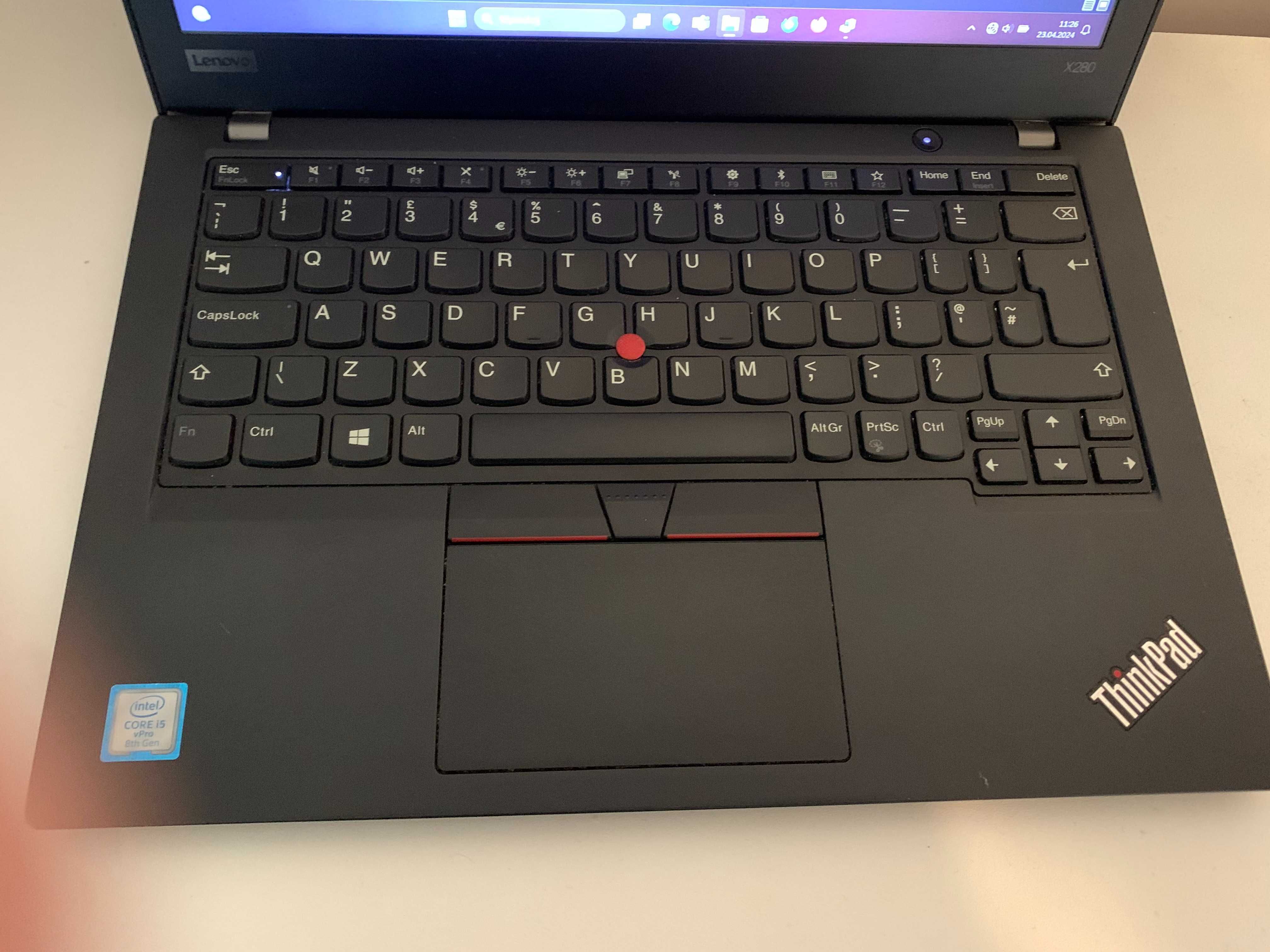 Lenovo x 280/i5/8GB/256Gb