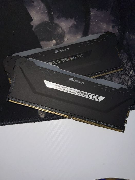 Оперативна память Corsair Vengeance Pro Rgb 2x8