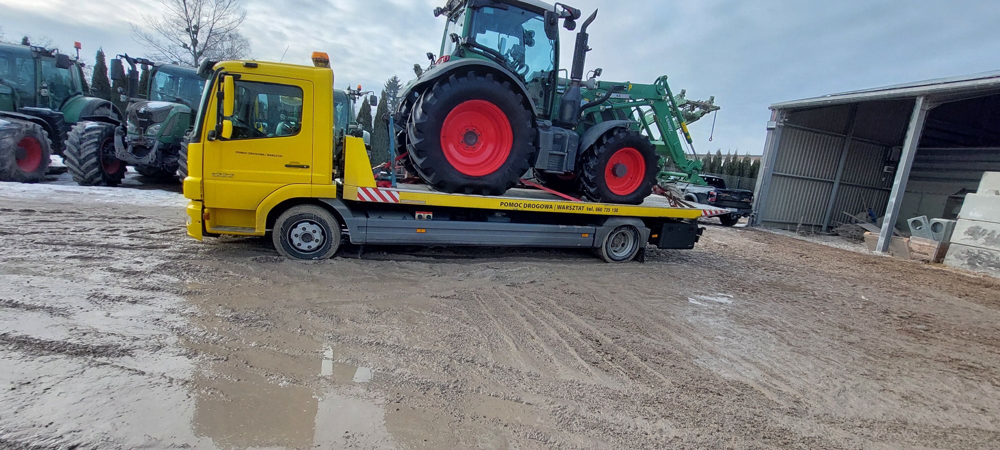 Pomoc drogowa 24h transport pojazdów.