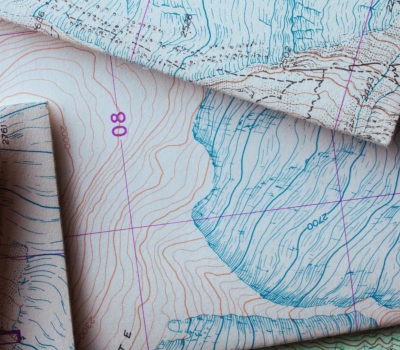 Cadastro, mediçoes de áreas, dívisao terrenos....